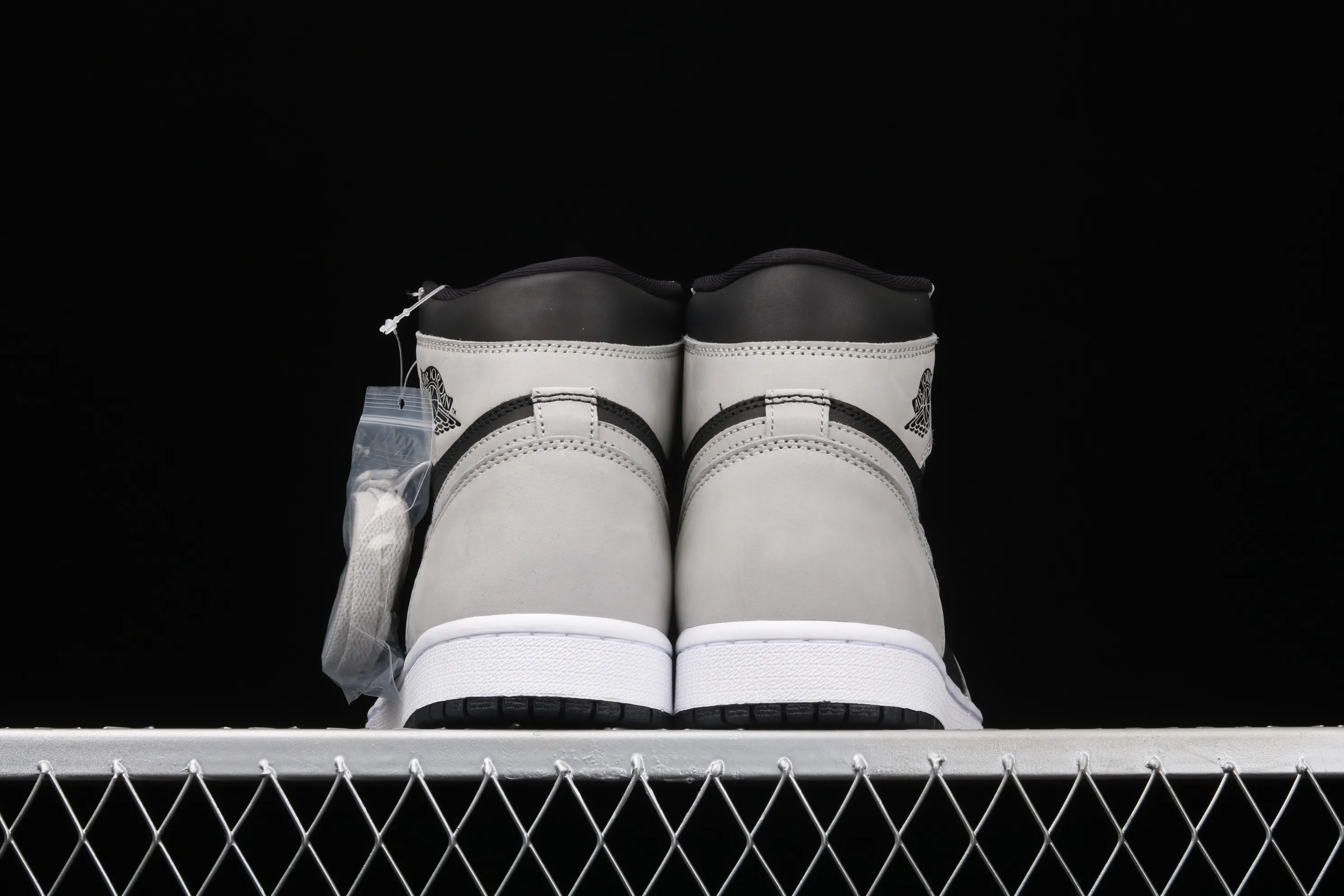 All categories Air Jordan Jordan series basketball shoes Air Jordan 1 High Air Jordan 1 High AJ1 Joe 1 high top gray and white panda 555088-035